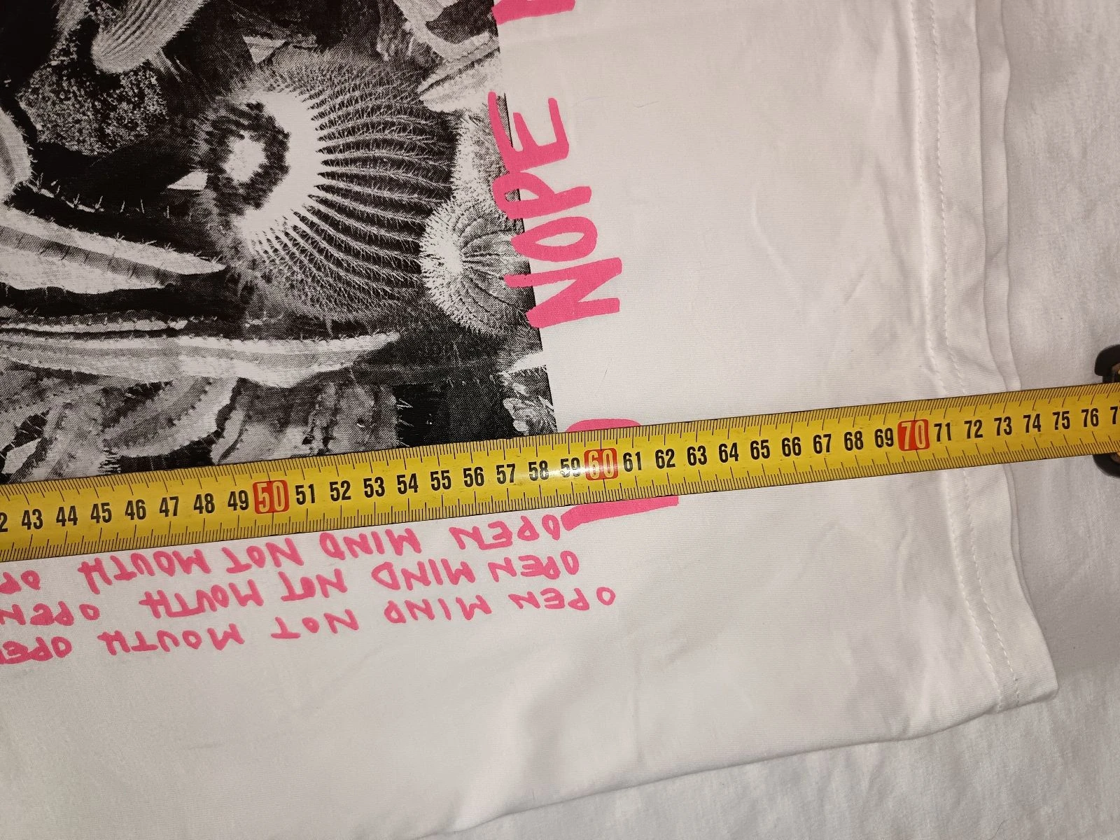 T-shirt H&M Divided Branca com Estampa de Cacto – photo 3